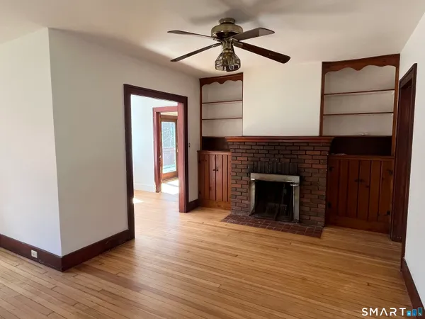 $499,999 | 61 Cheshire Road, Wallingford, CT 06492