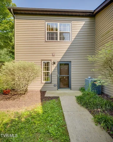 $175,000 | 506 Pilgrim Court, Unit B, Johnson City, TN 37601