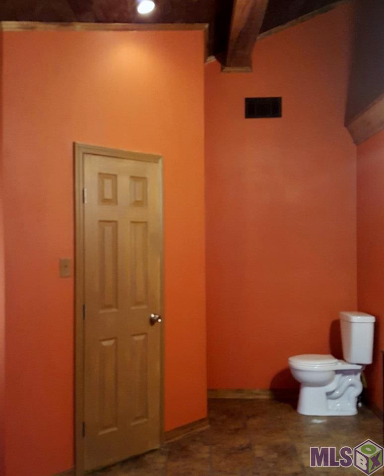 18298 Whit Gordon Road Livingston, LA 70754 - Photo 10 of 30 Gallery Image 10