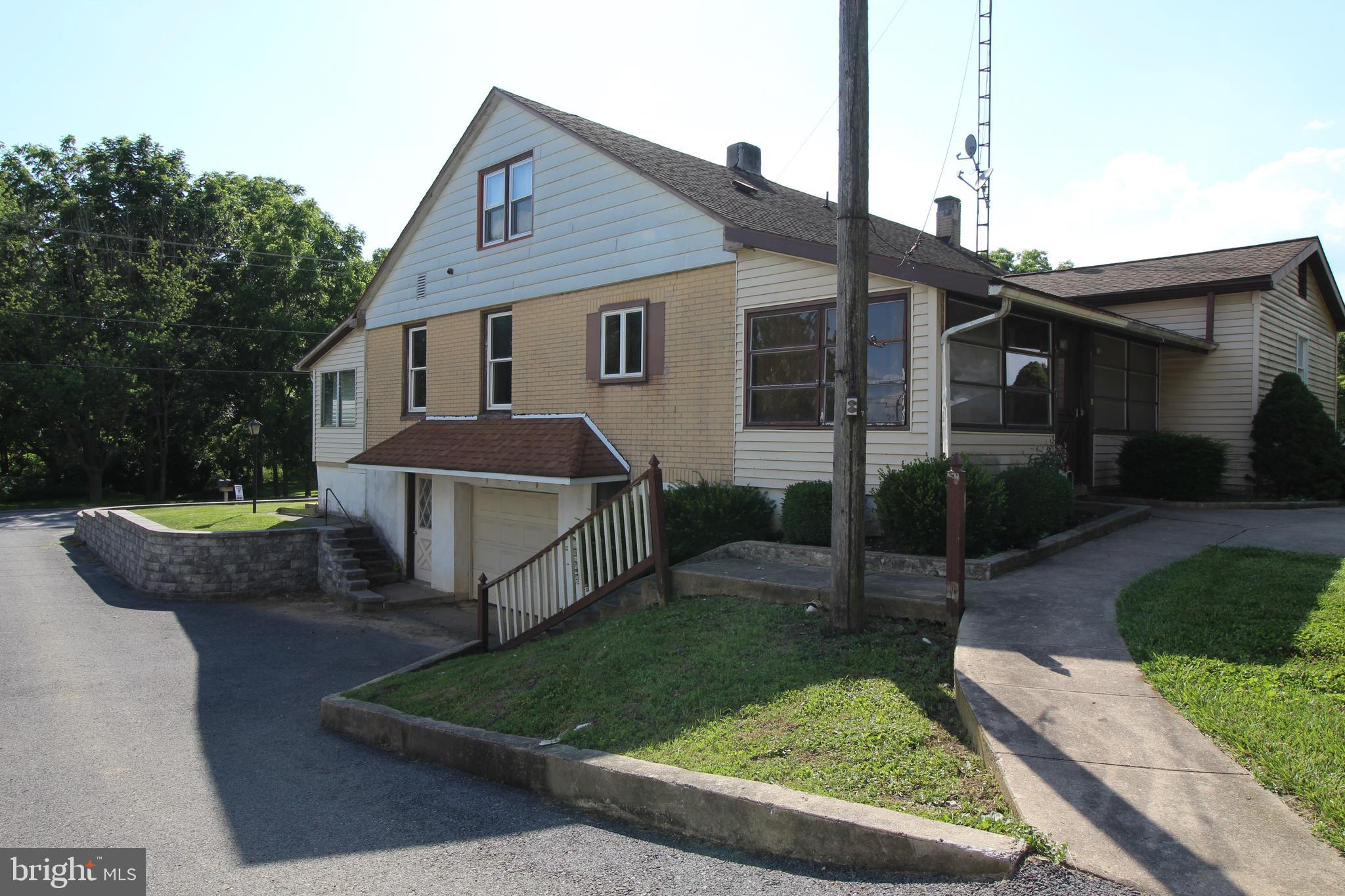 1227 B Georgetown Road Christiana, PA 17509 - Photo 2 of 17
