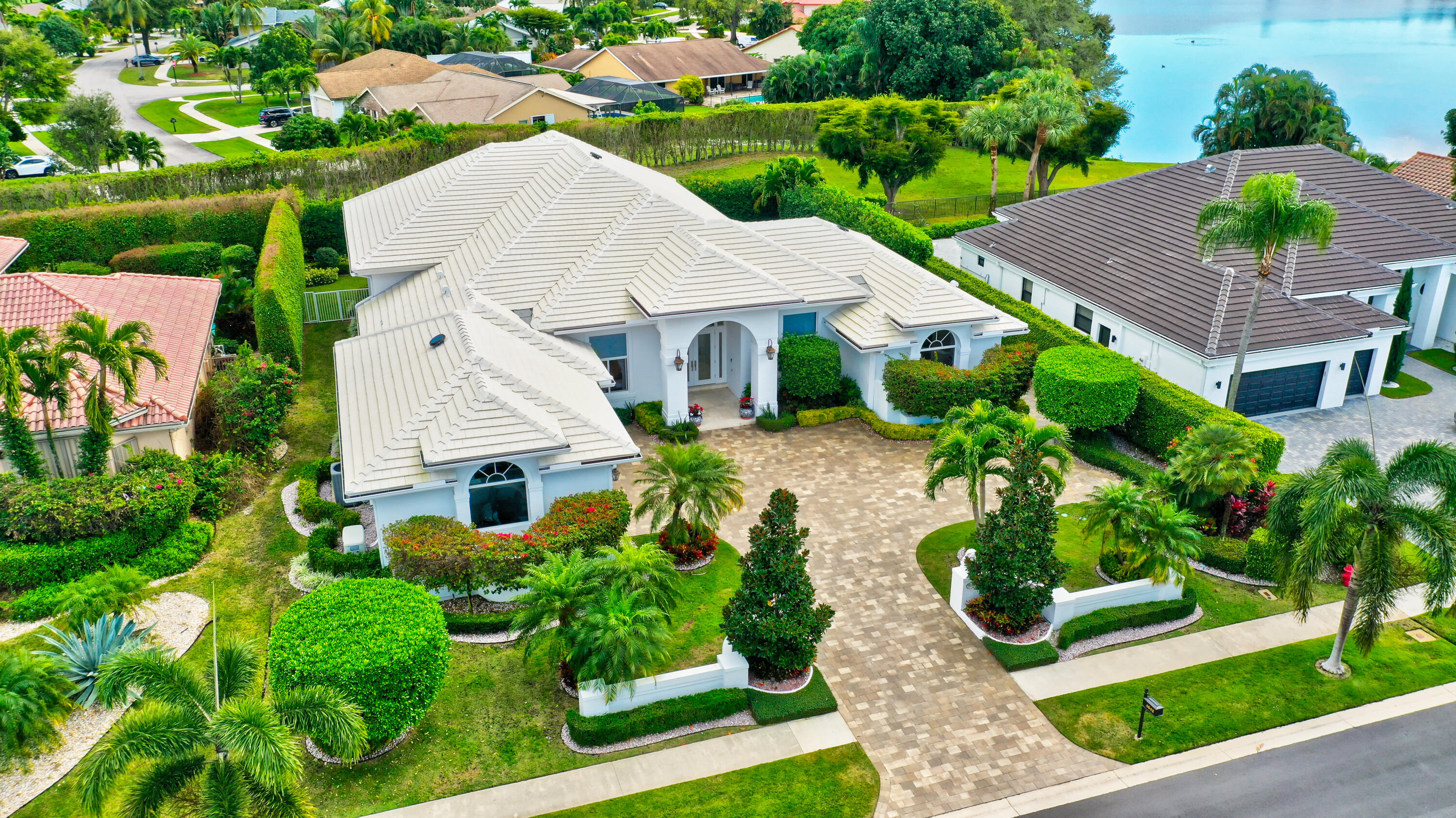 4642 Bocaire Boulevard Boca Raton, FL 33487 - Photo 2 of 95 02_dji_0921_2_3_4_5