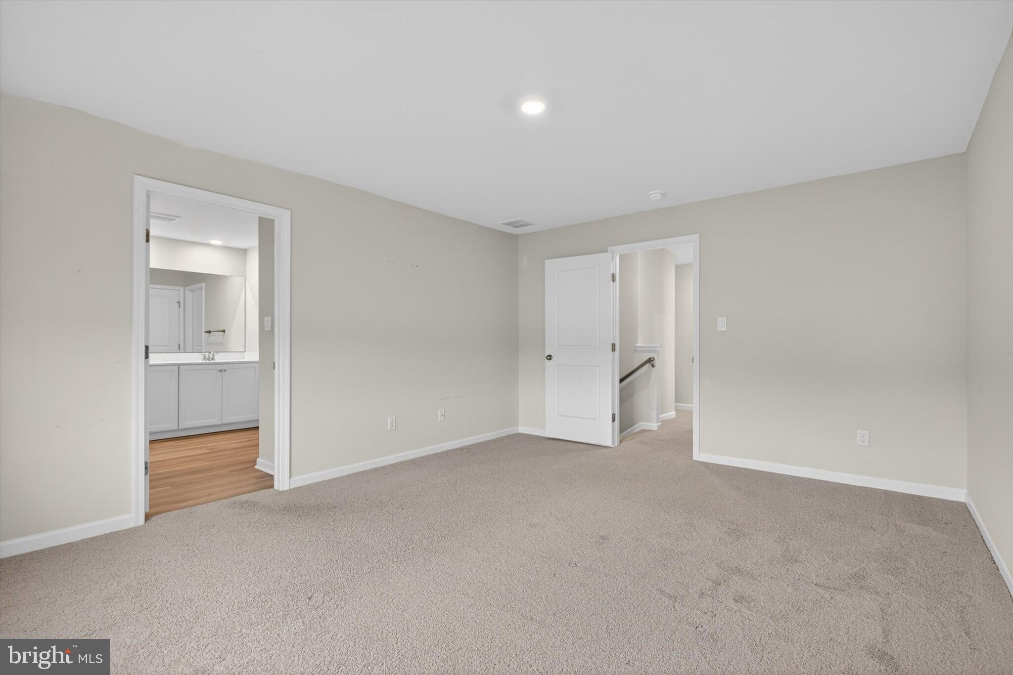 2031 Paperback Way York, PA 17408 - Photo 18 of 39