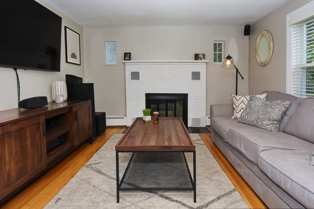 400 Waverly Road North Andover, MA 01845 - Photo 7 of 25 Gallery Image 7