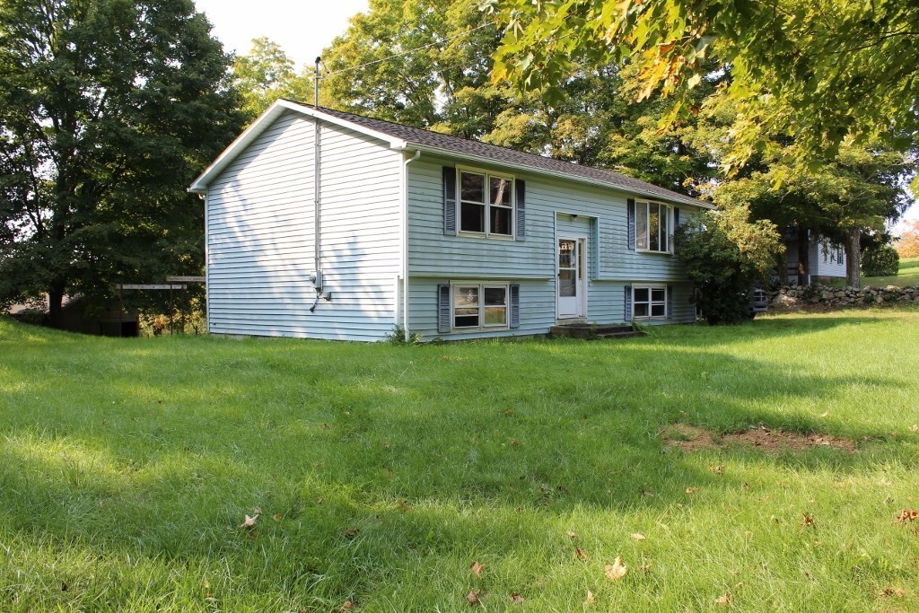 16 Old Warren Road West Brookfield, MA 01585 - Photo 3 of 11 Gallery Image 3