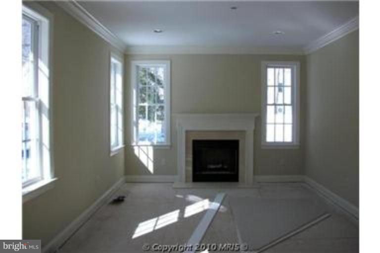 316 Bowleys Quarters Road Middle River, MD 21220 - Photo 4 of 28 Family Room