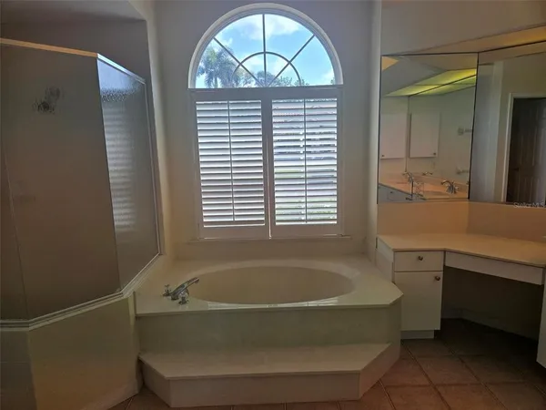 $3,595 | 5282 Far Oak Circle, Sarasota, FL 34238