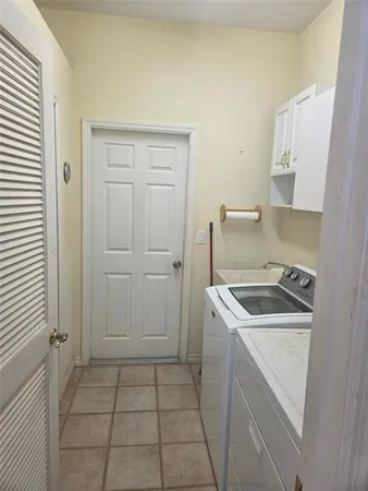 $3,595 | 5282 Far Oak Circle, Sarasota, FL 34238