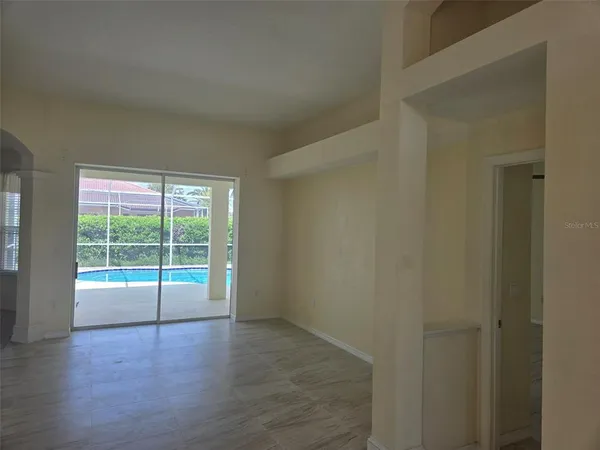 $3,595 | 5282 Far Oak Circle, Sarasota, FL 34238