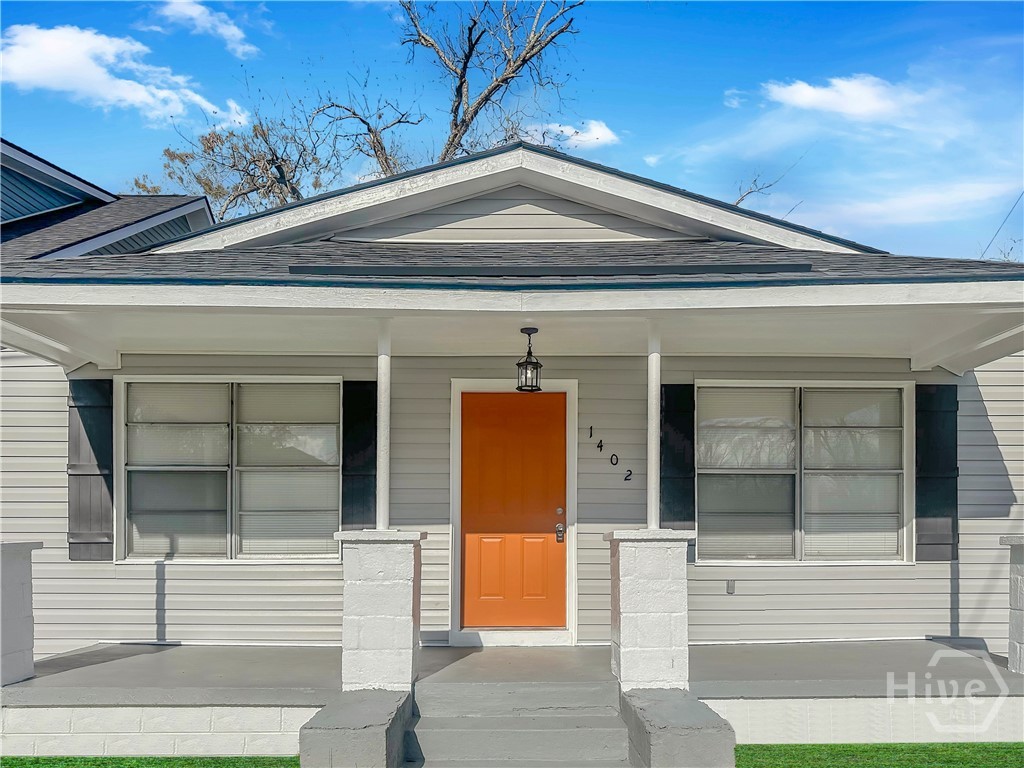1402 New Castle Street Savannah, GA 31415 - Photo 1 of 9