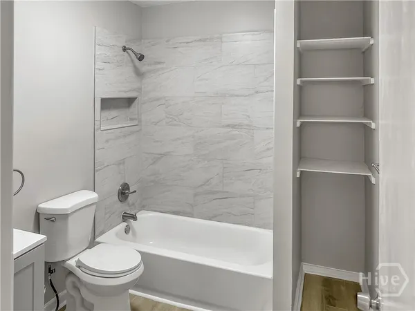 $1,500 | 1402 New Castle Street, Savannah, GA 31415