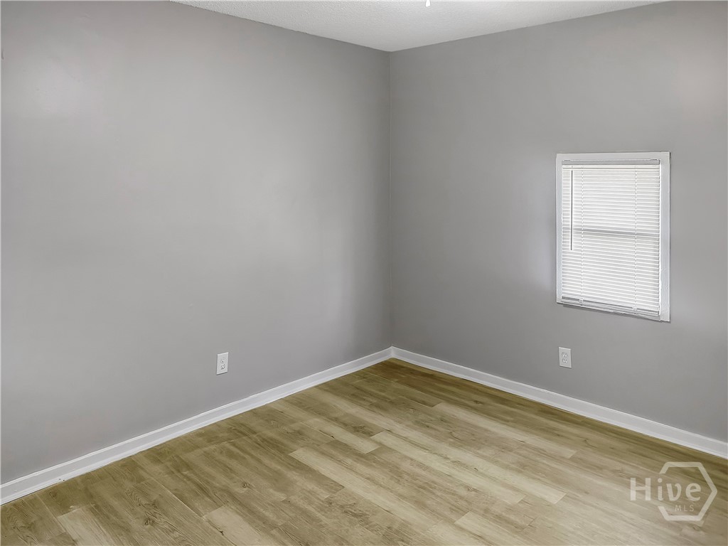 1402 New Castle Street Savannah, GA 31415 - Photo 8 of 9