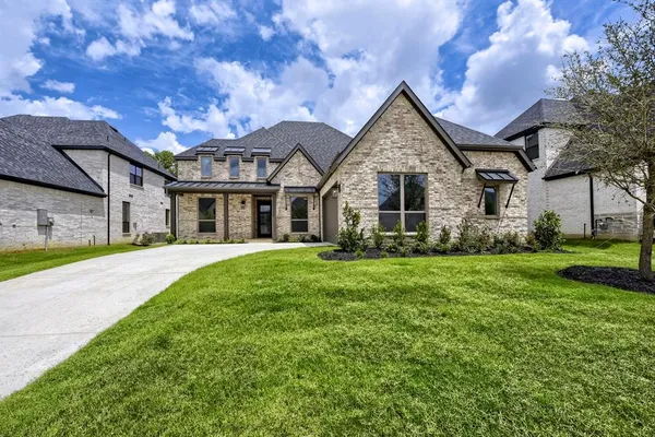 $899,990 | 833 Bella Casa Drive, Keller, TX 76248