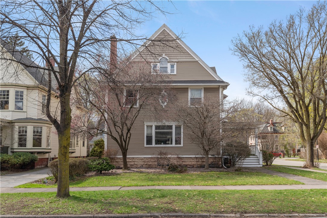 267 Westminster Road Rochester, NY 14607 - Photo 4 of 47 Gallery Image 4