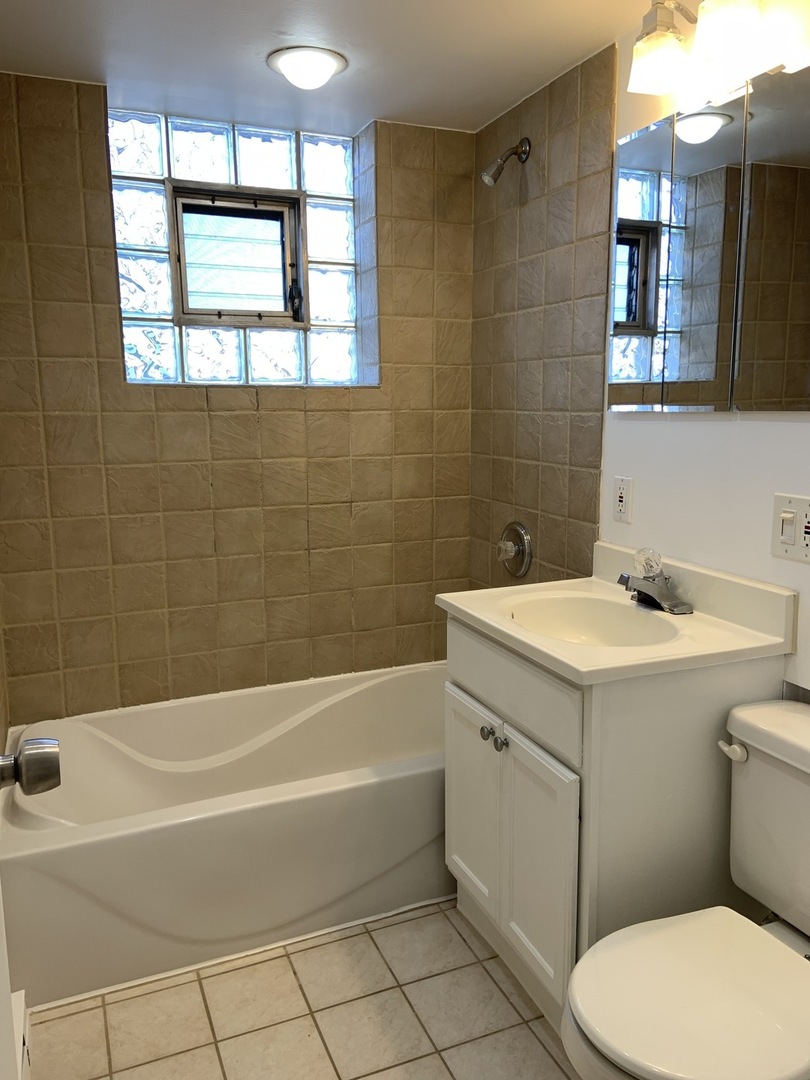 6846 West Lode Drive, Unit 1A Worth, IL 60482 - Photo 8 of 12