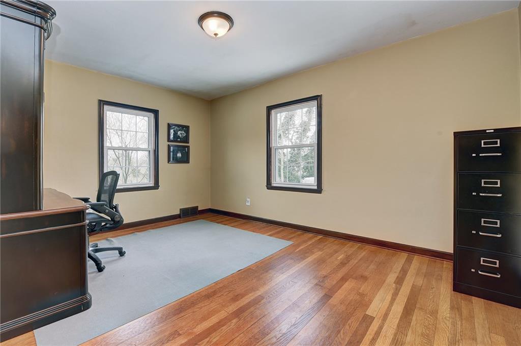 419 Highland Road Pittsburgh, PA 15235 - Photo 14 of 25 Gallery Image 14