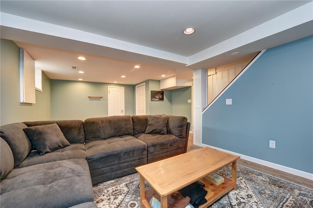419 Highland Road Pittsburgh, PA 15235 - Photo 17 of 25 Gallery Image 17