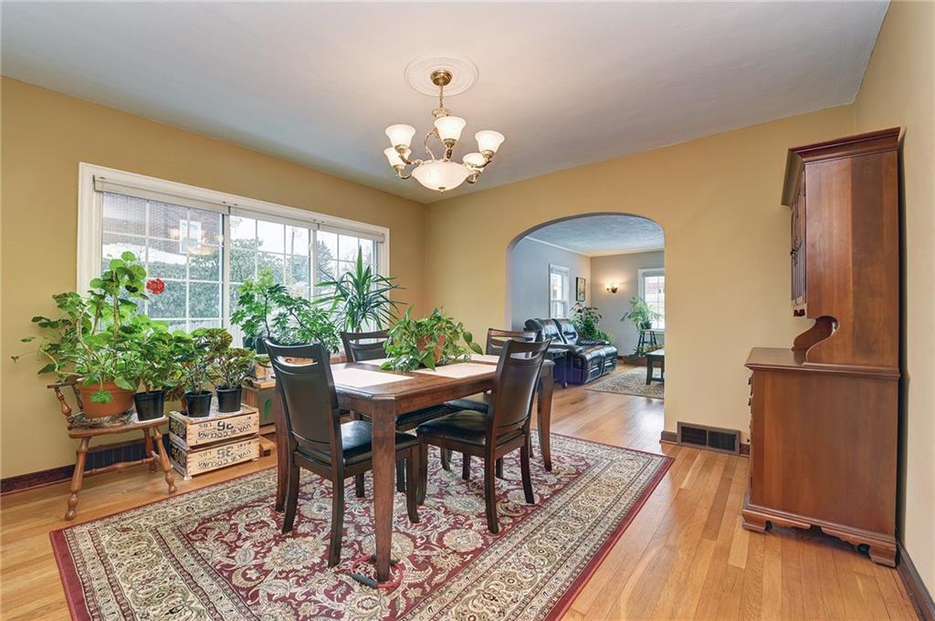 419 Highland Road Pittsburgh, PA 15235 - Photo 8 of 25 Gallery Image 8