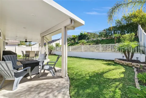 $715,000 | 976 Miraflores Drive, Corona, CA 92882