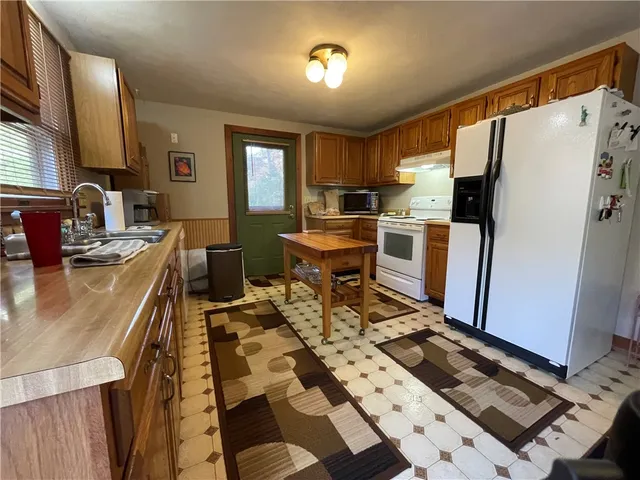 $450,000 | 4207 South County Trail, Charlestown, RI 02813