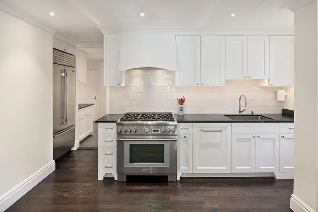 $3,495,000 | 910 Park Avenue, Unit 4N | Upper East Side