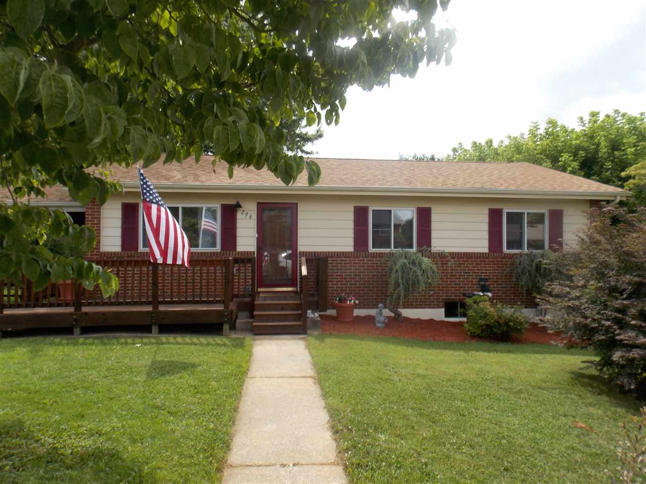 294 Grandon Road Staunton, VA 24401 - Photo 1 of 26 Gallery Image 1