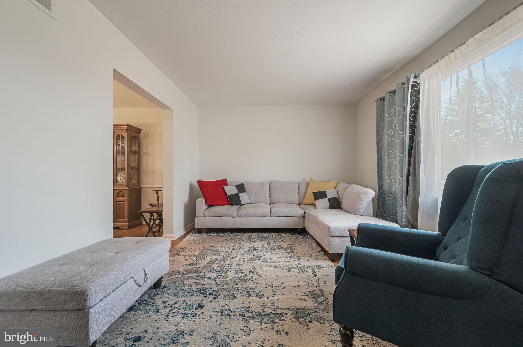 389 Nimitz Road Dover, DE 19901 - Photo 6 of 26 Front living room