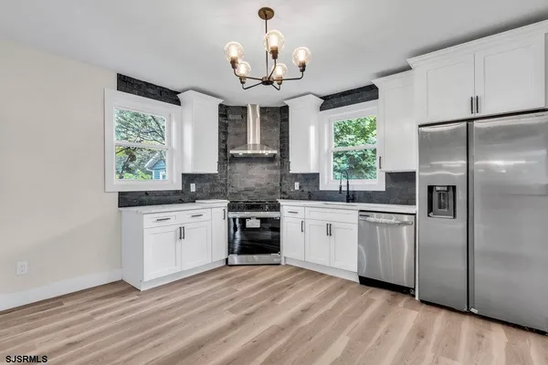$2,700 | 420 Philadelphia Avenue, Egg Harbor City, NJ 08215