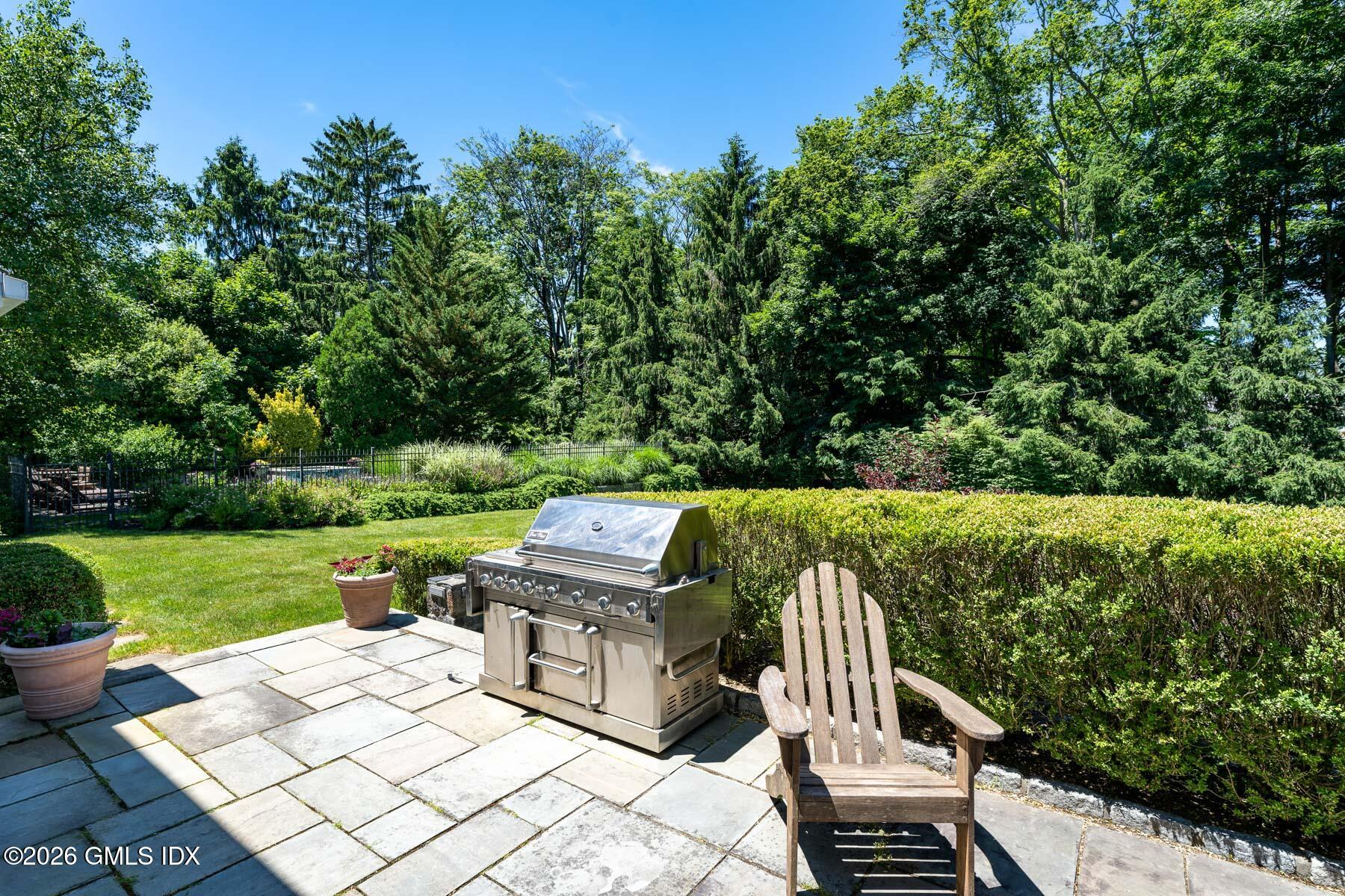 5 Willow Run Road Greenwich, CT 06831 - Photo 31 of 40 Patio