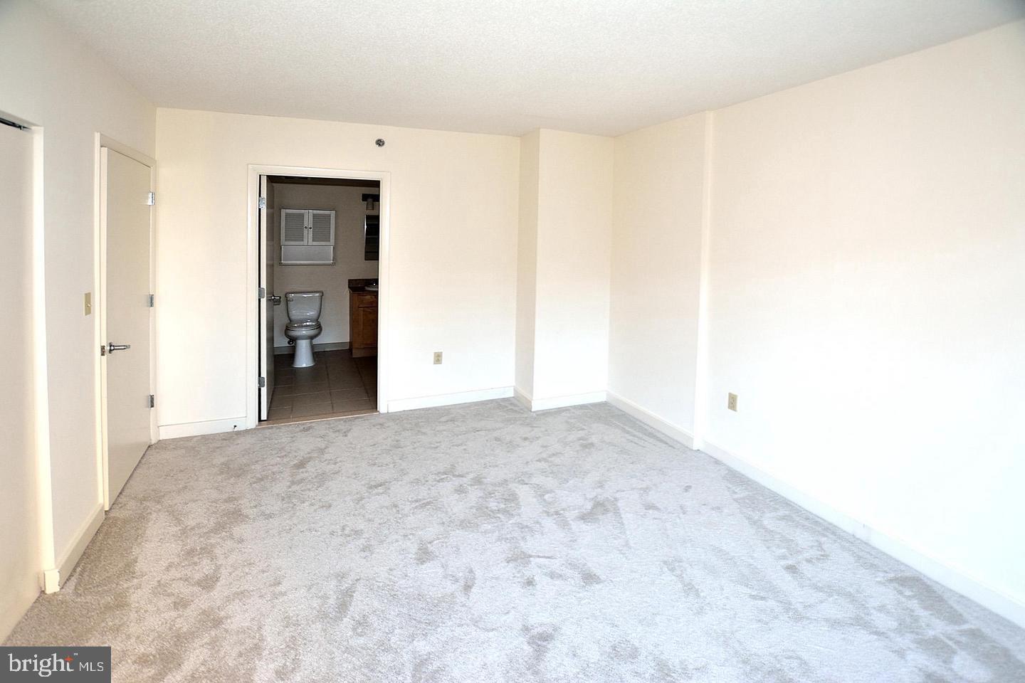 1150 K Street Northwest, Unit 1010 Washington, DC 20005 - Photo 8 of 12