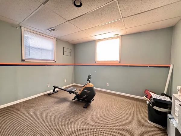 $274,900 | 406 Clover Court, Dixon, IL 61021