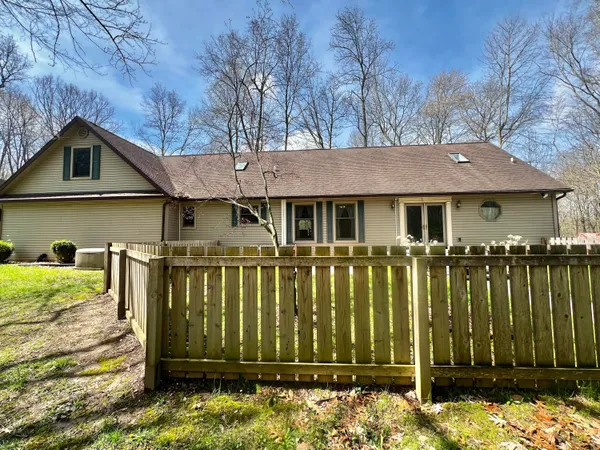 $499,900 | 1401 Meadow Lane, Hillsdale, MI 49242
