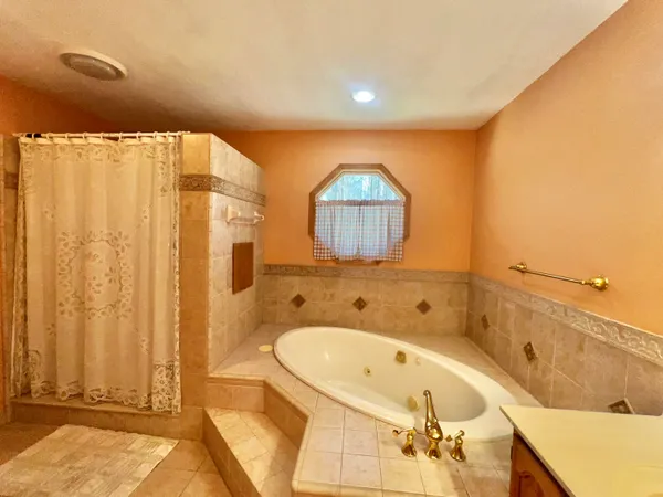 $499,900 | 1401 Meadow Lane, Hillsdale, MI 49242