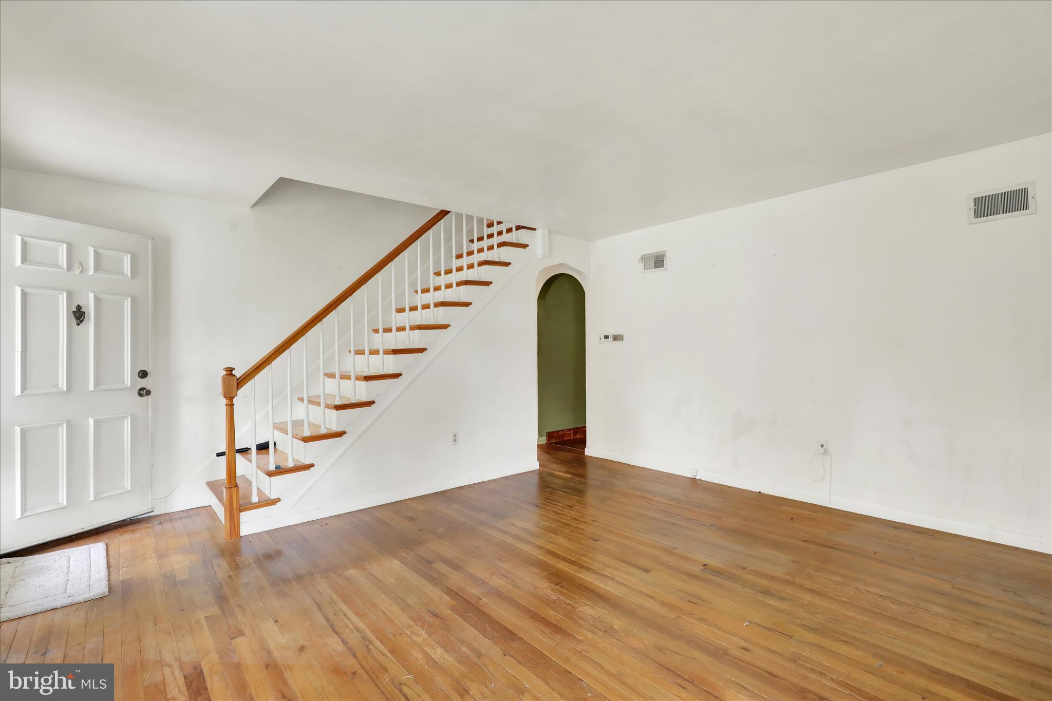 20 Valley Road Reading, PA 19610 - Photo 4 of 26 360_6171