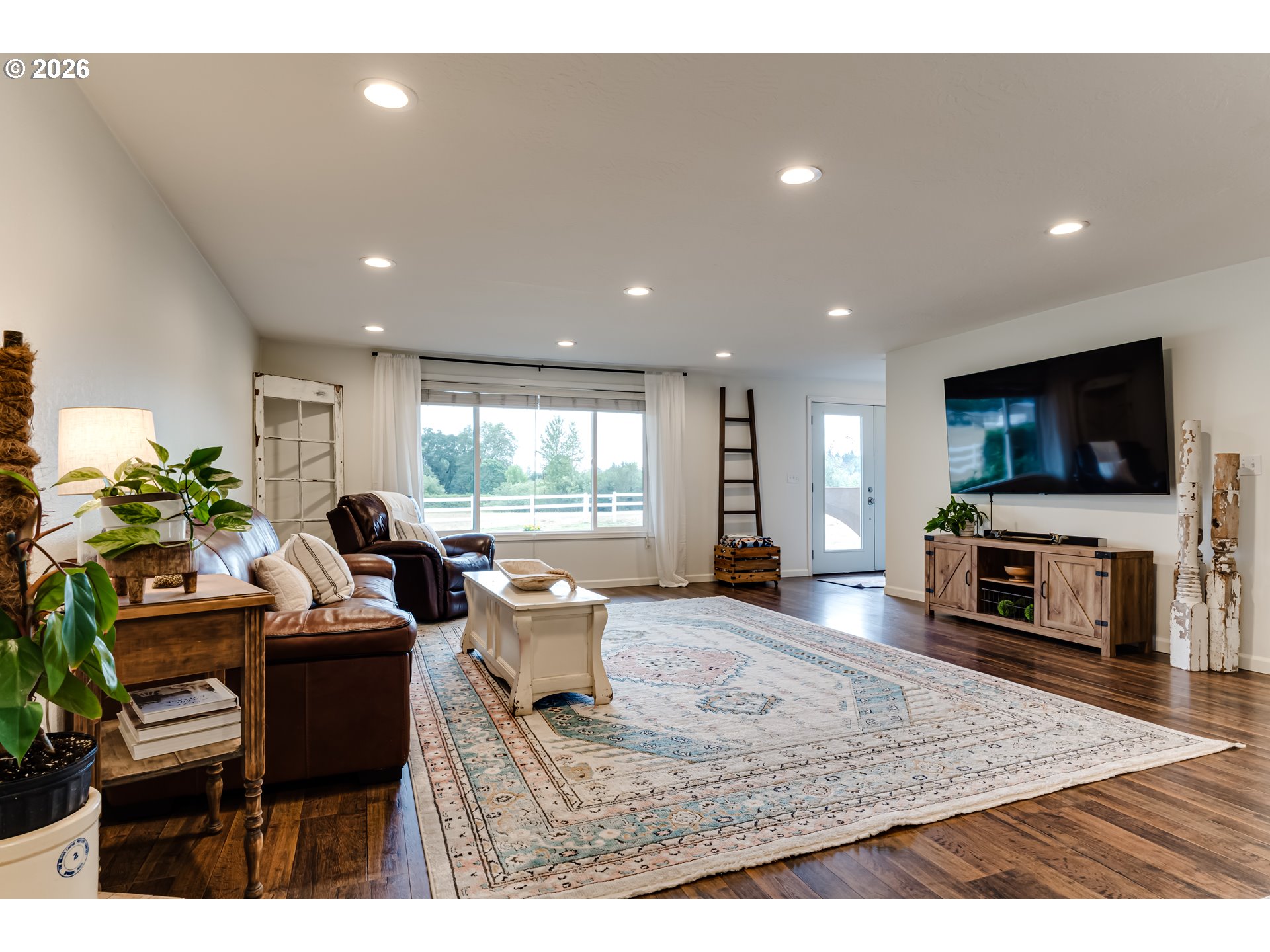 26718 Cantrell Road Eugene, OR 97402 - Photo 5 of 38