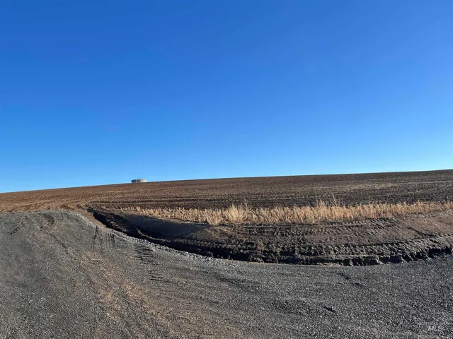 $200,000 | Tbd Tbd Gray Lane, Unit 2, Viola, ID 83872