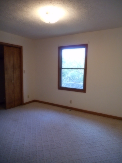 1300 South Yankeetown Road Boonville, IN 47601 - Photo 12 of 18 Gallery Image 12