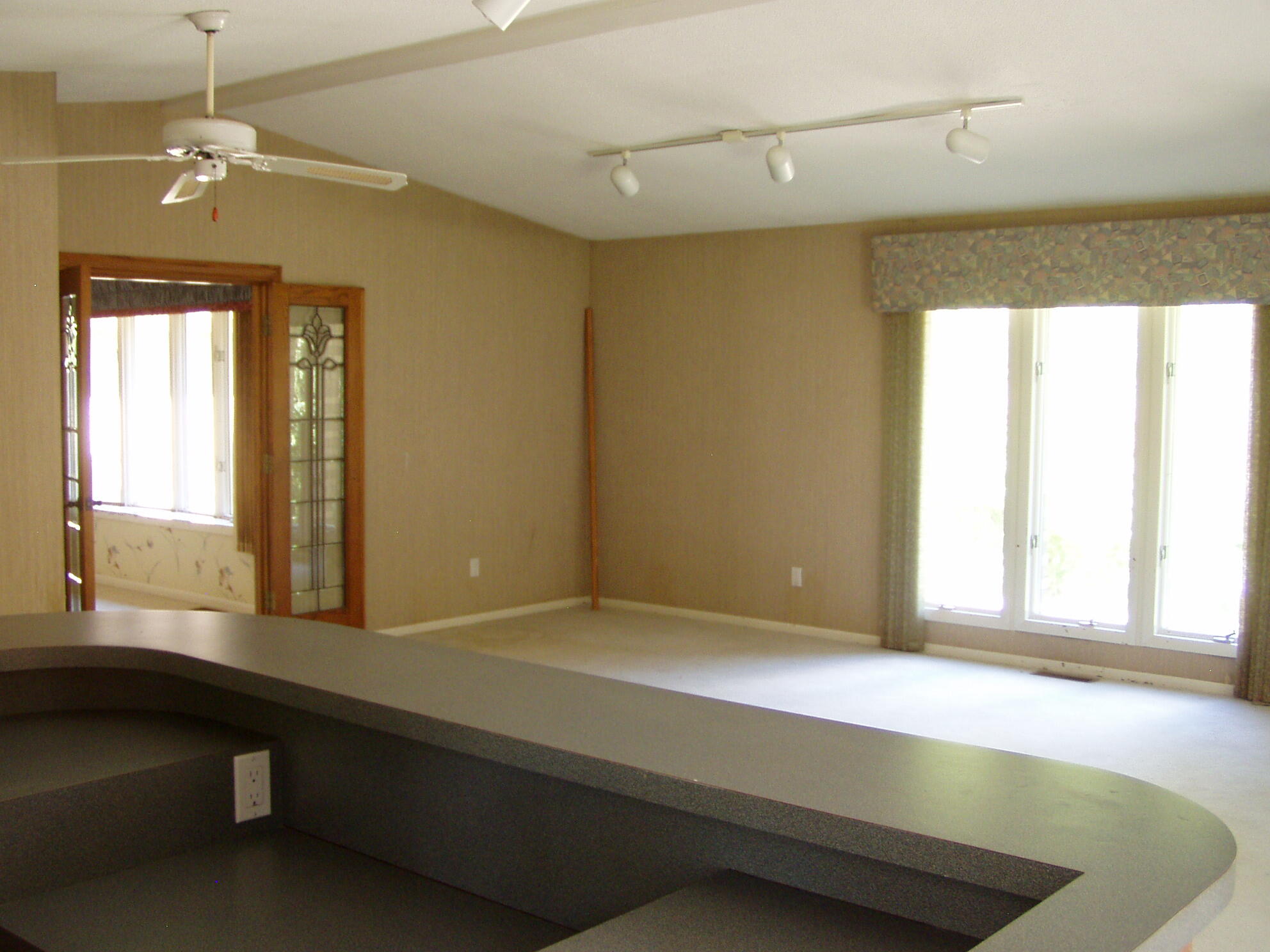 6670 Crane Road Ypsilanti, MI 48197 - Photo 22 of 53 P1010067