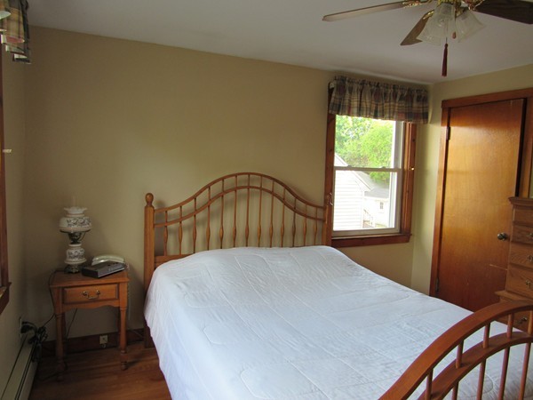 20 Raymond Road Salem, MA 01970 - Photo 13 of 18 Gallery Image 13
