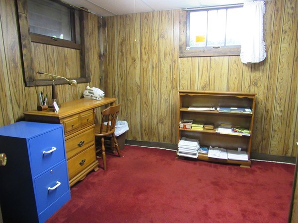 20 Raymond Road Salem, MA 01970 - Photo 14 of 18 Gallery Image 14