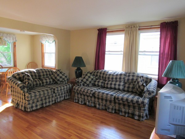 20 Raymond Road Salem, MA 01970 - Photo 3 of 18 Gallery Image 3