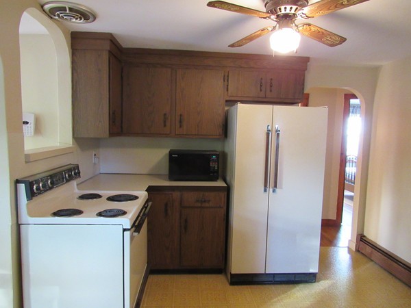 20 Raymond Road Salem, MA 01970 - Photo 7 of 18 Gallery Image 7