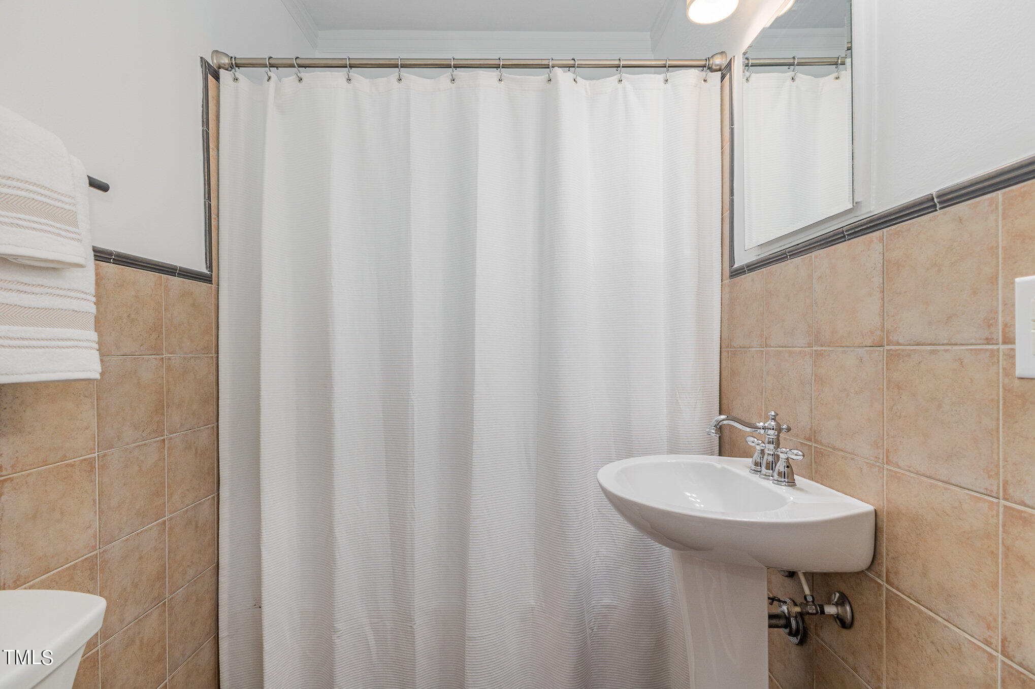 1506 Doughton Street Raleigh, NC 27608 - Photo 14 of 27 016_cy1a8340-edit
