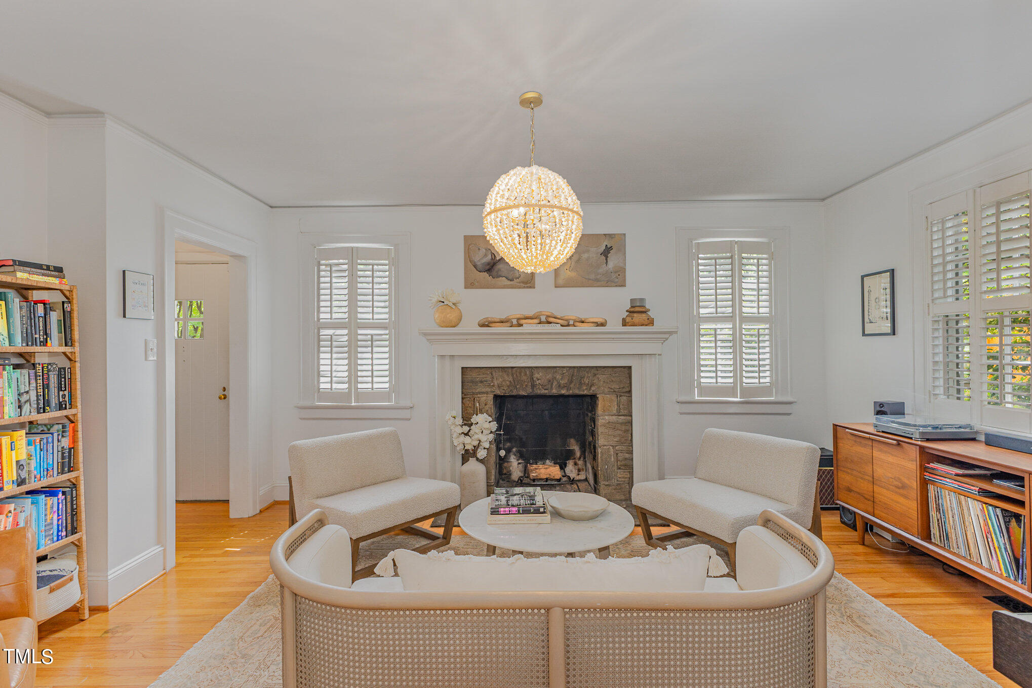 1506 Doughton Street Raleigh, NC 27608 - Photo 4 of 27 006_cy1a8311-edit