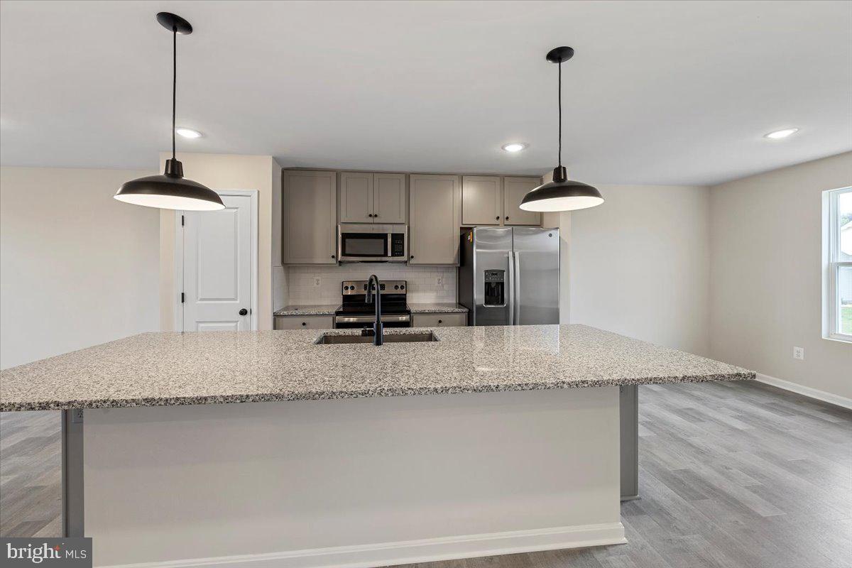 17 Stifftail Road Hedgesville, WV 25427 - Photo 3 of 26 Similar Farmhouse Look Kitchen