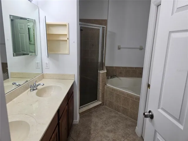 $2,100 | 1040 Crestwood Commons Avenue, Ocoee, FL 34761