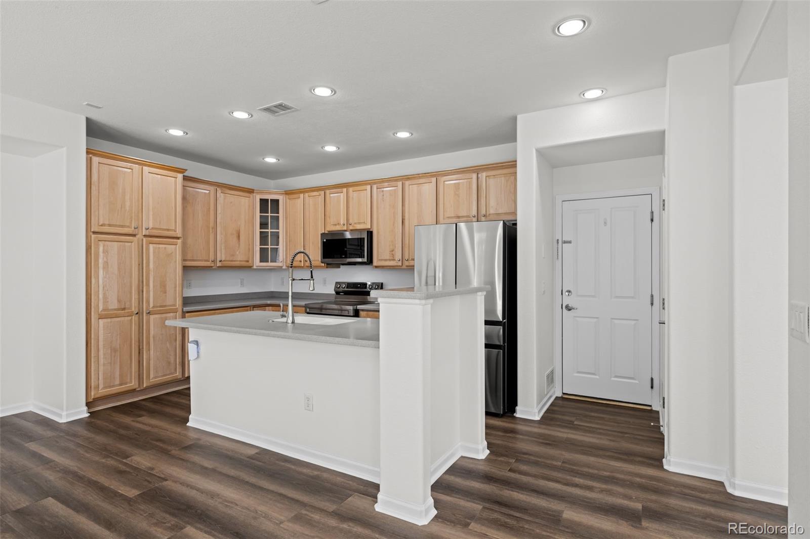 10621 Ashfield Street Highlands Ranch, CO 80126 - Photo 18 of 40