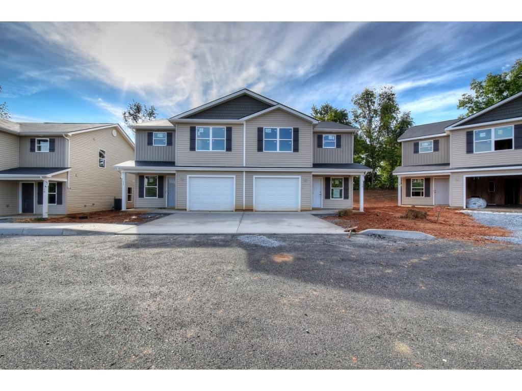 2927 Watauga Road, Unit 2 Johnson City, TN 37601 - Photo 2 of 28 Photo 2