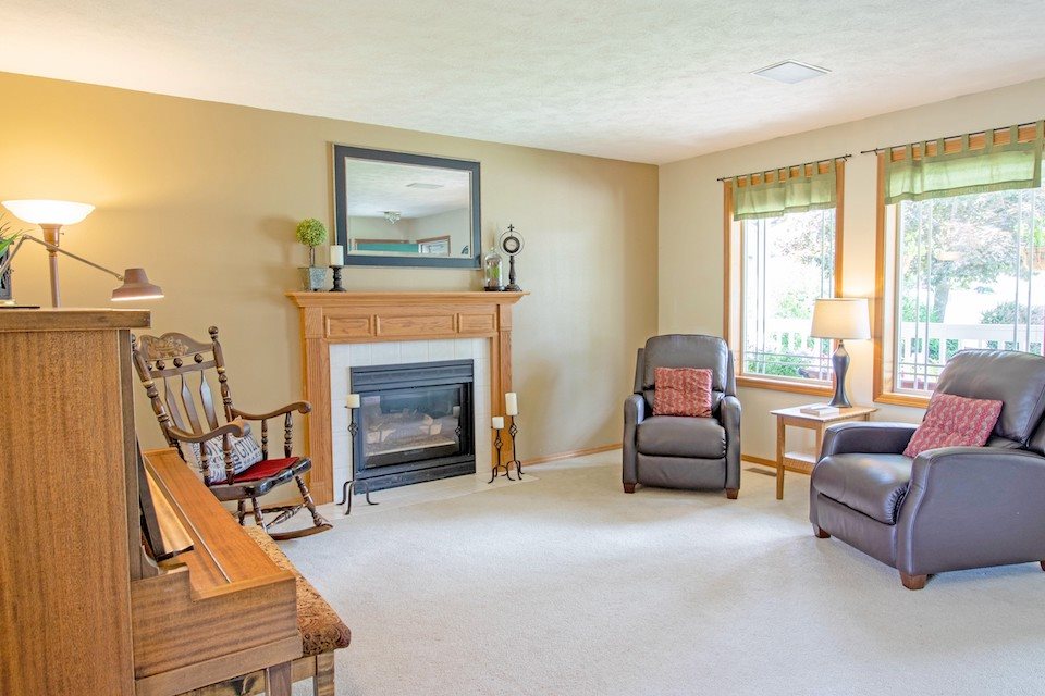 304 East Cooper Lane Colbert, WA 99005 - Photo 4 of 20 Gallery Image 4