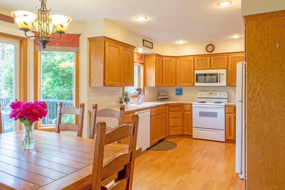 304 East Cooper Lane Colbert, WA 99005 - Photo 6 of 20 Gallery Image 6