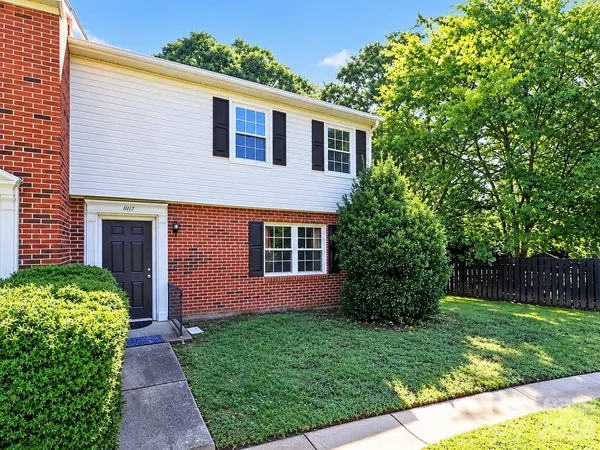 $2,000 | 11117 Park Road, Charlotte, NC 28226